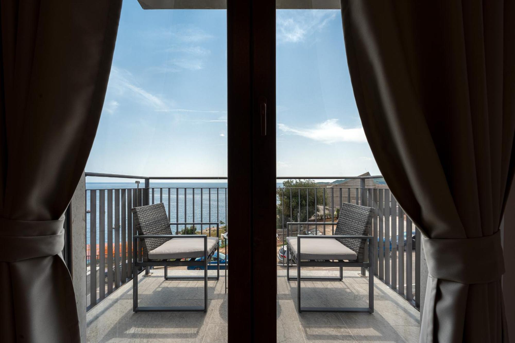 Niki Apartments Przno Sveti Stefan Eksteriør billede